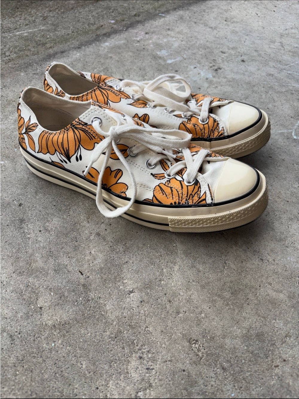 Converse Cream Canvas Low-Top Sneakers with Orange Floral Accents